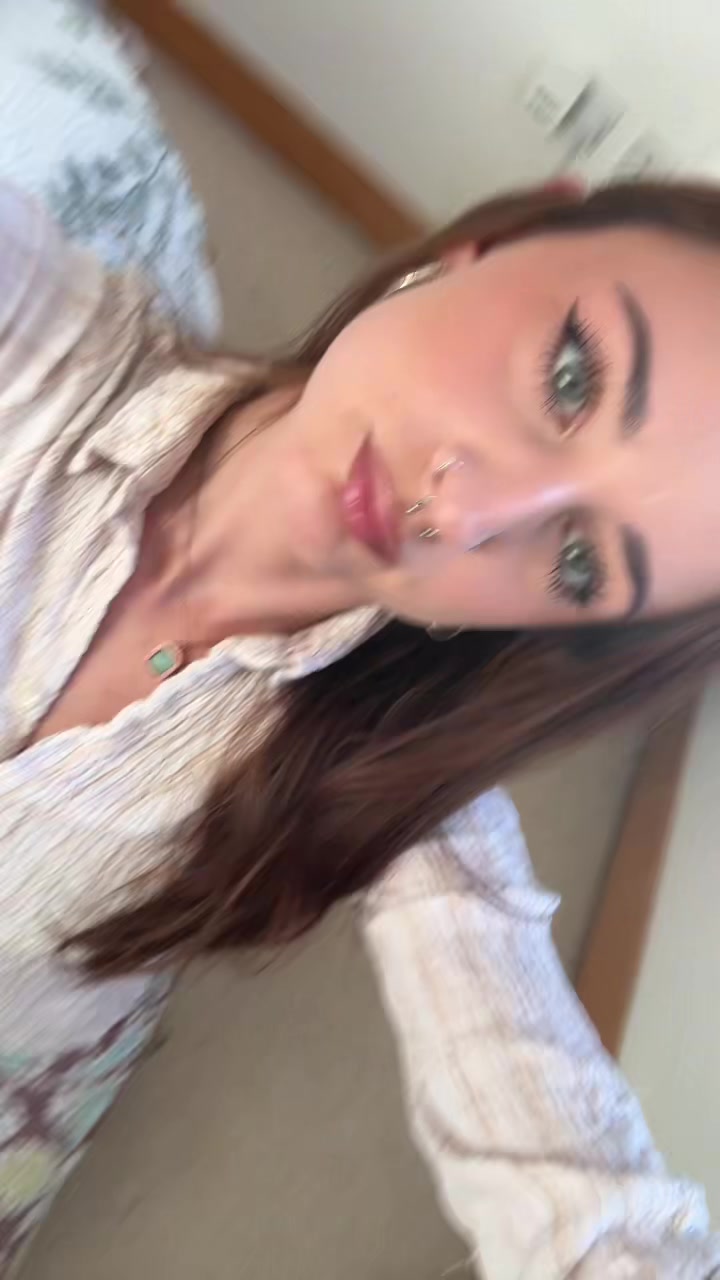 @Ella