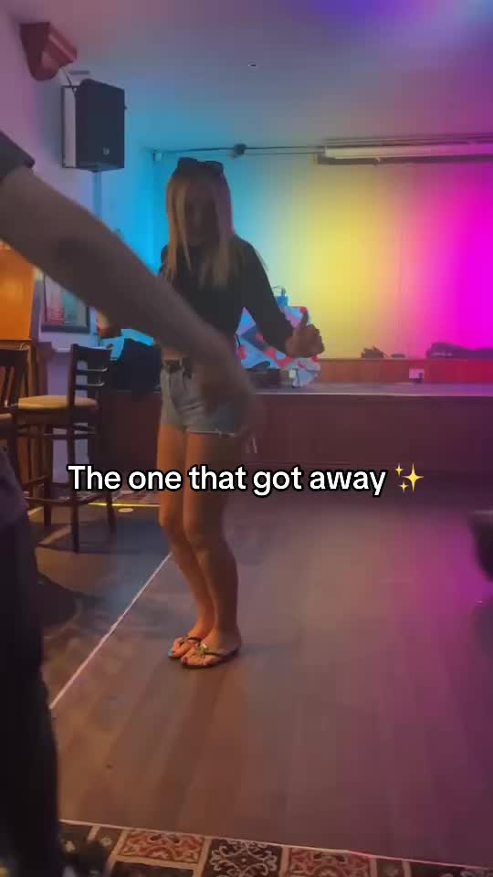 @Tee