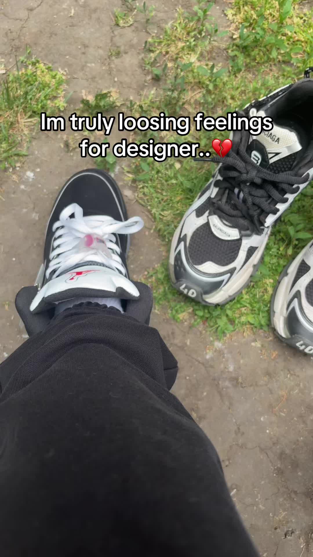 @⃟