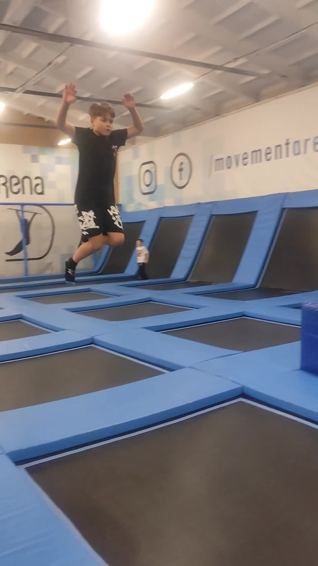 @OlIvEr_acro😈