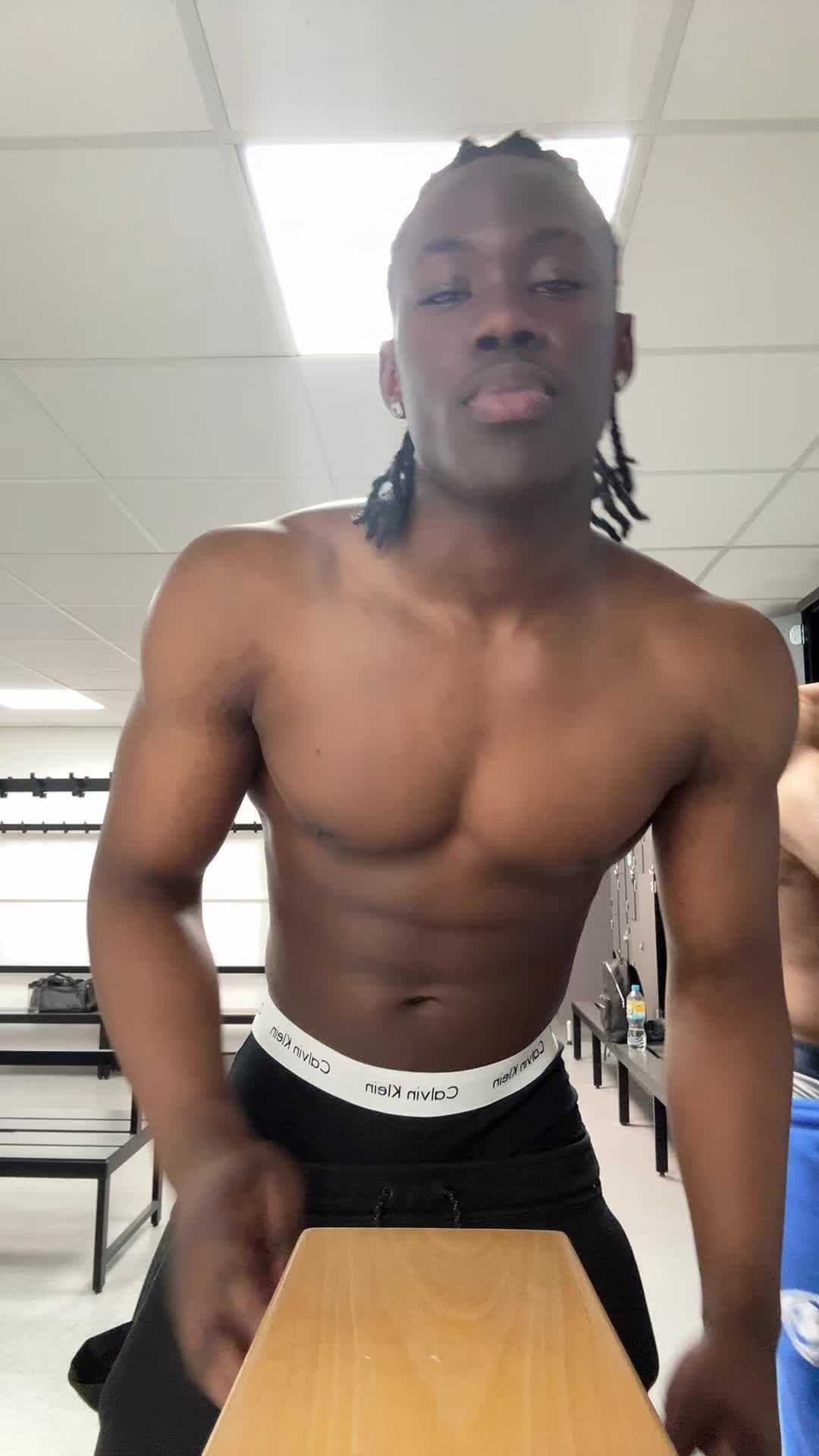 @Tobi🧘🏾♂️