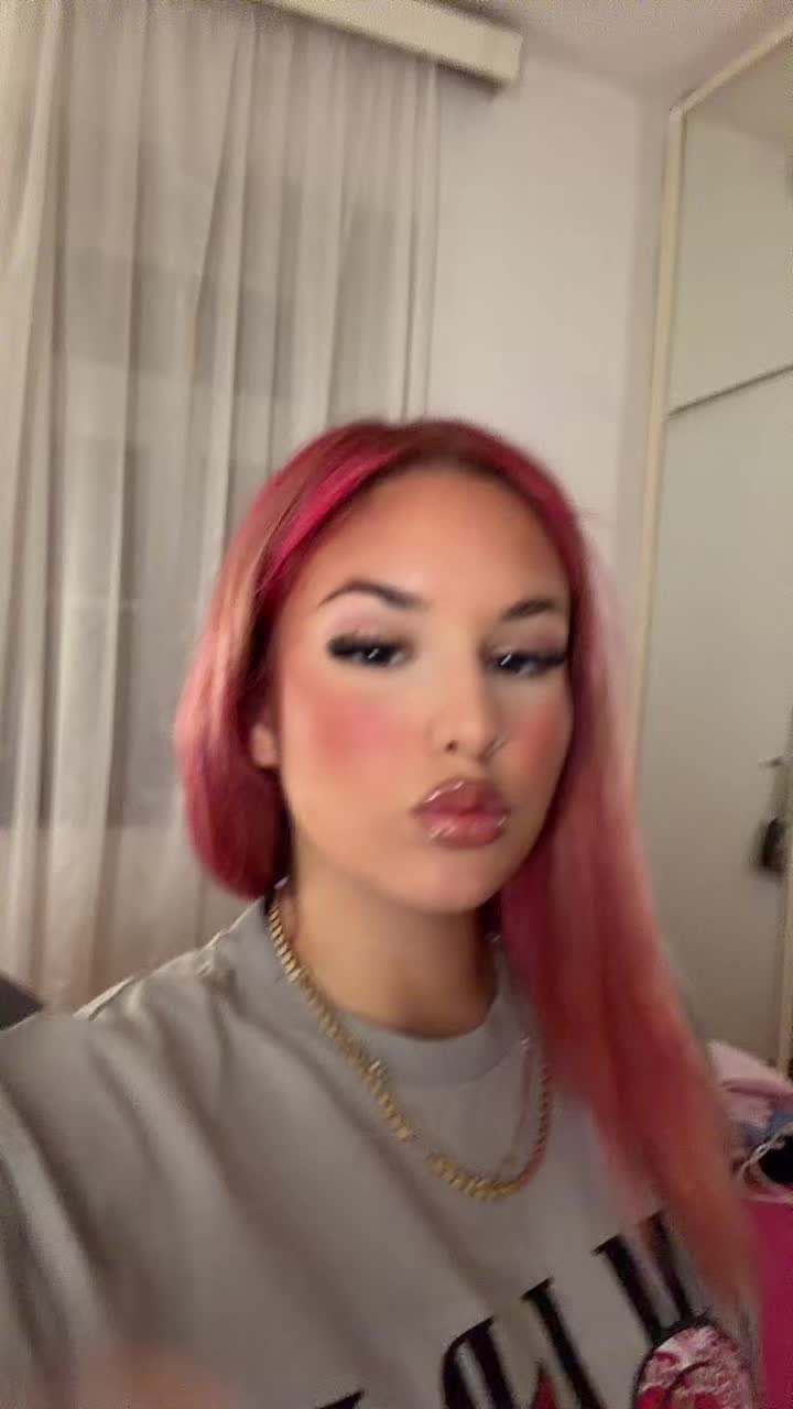 @(;)