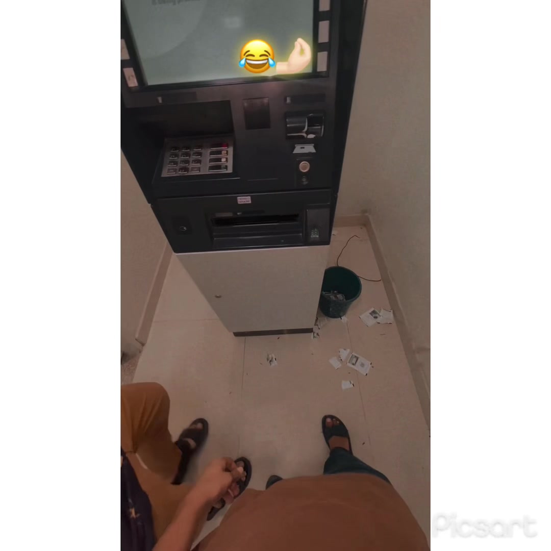 @𝐓𝐇𝐄𝐖 •̀ᴗ•́ 𓆩𝐍𝐎𝐌𝐈𓆪 🖤
