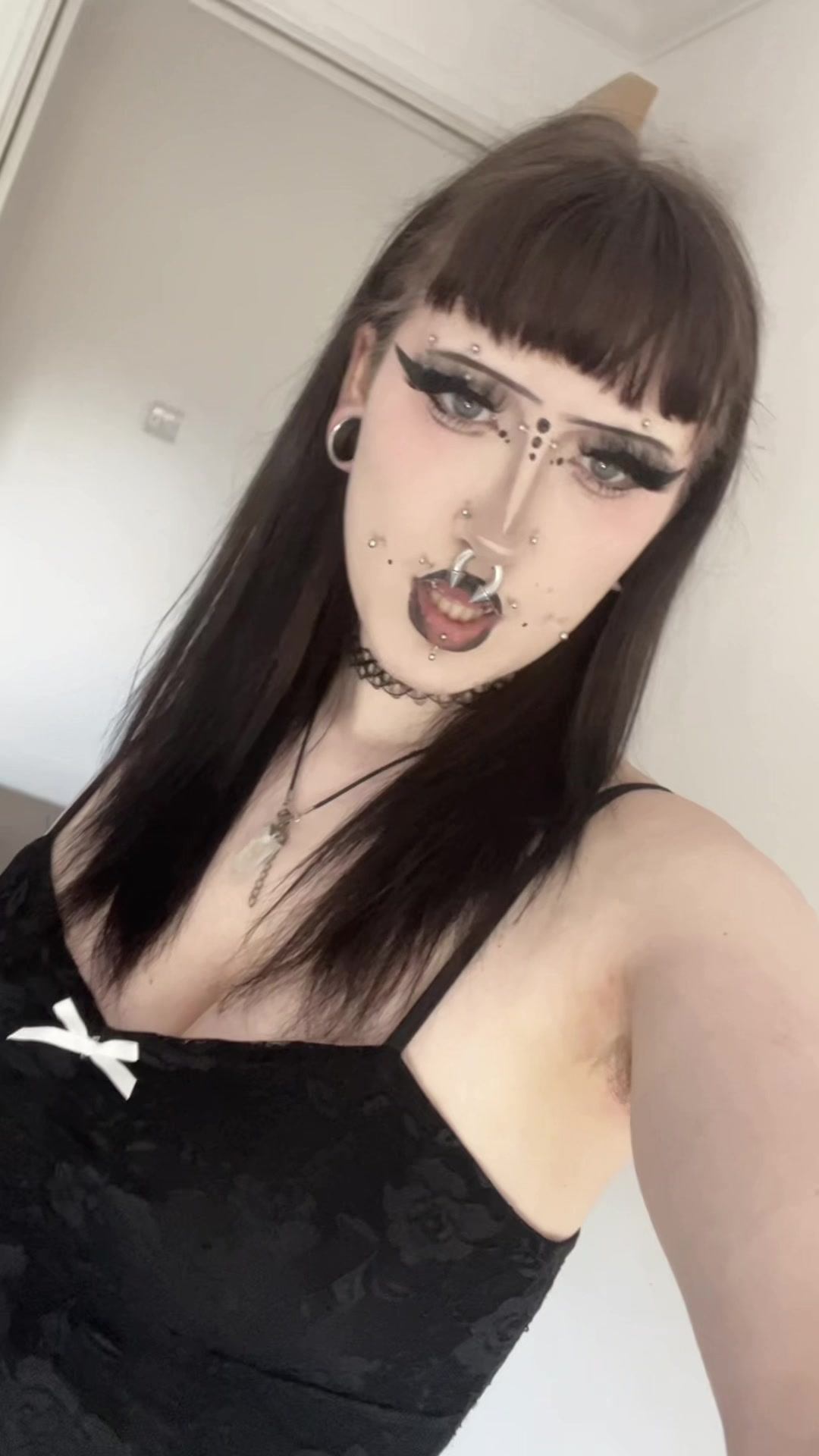 @🧿