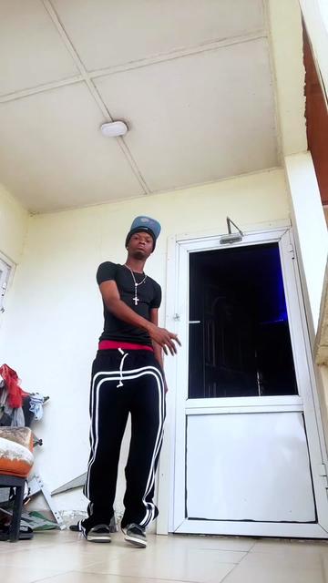 @JØEBØYY๐ฌ๐ง
