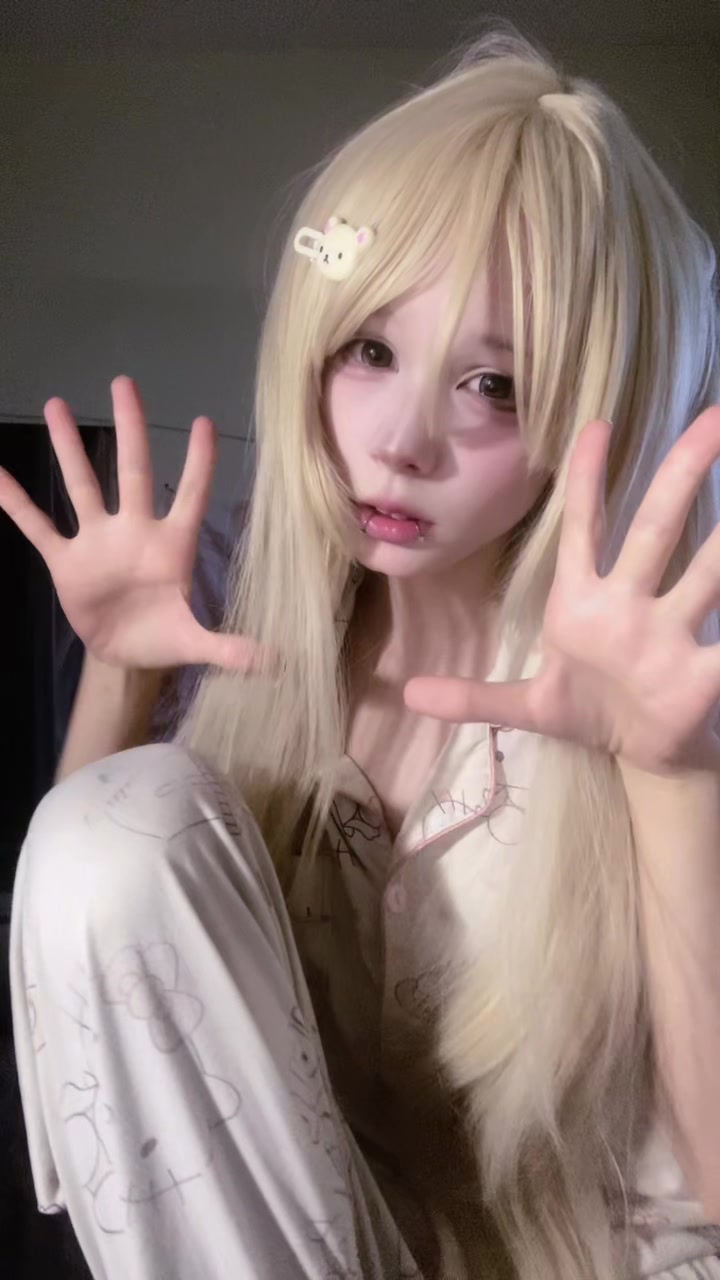 @hikomi