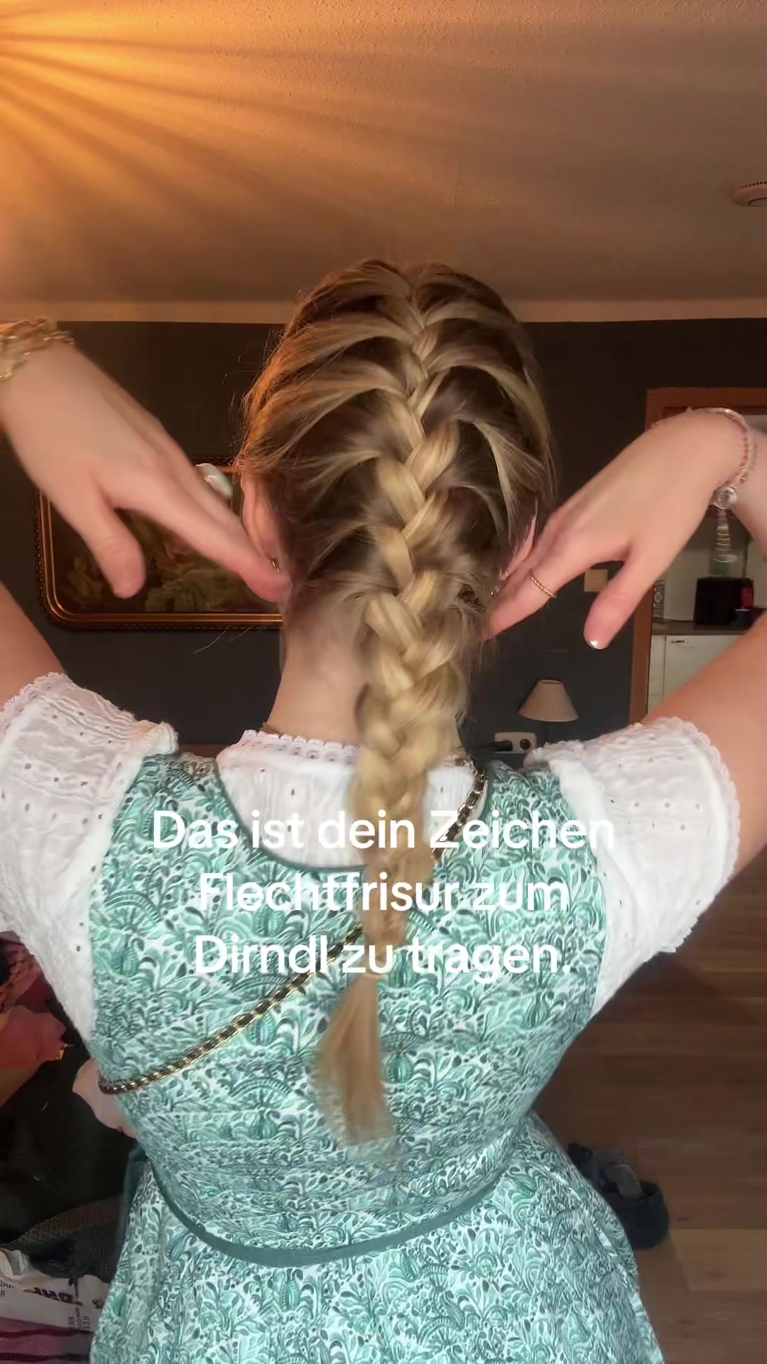 @VASHIONESSA - Dirndl&Festl💕