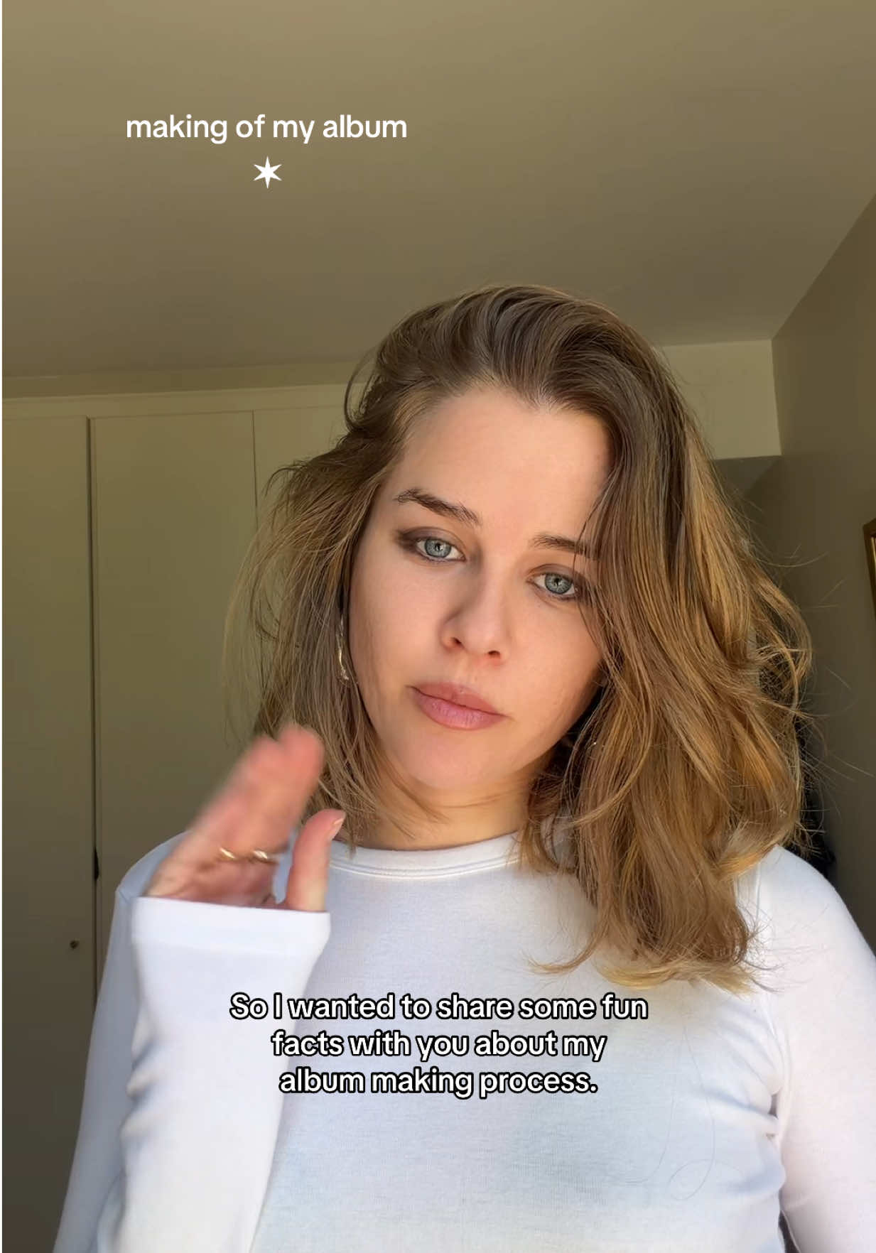 @ANNA8ELLE
