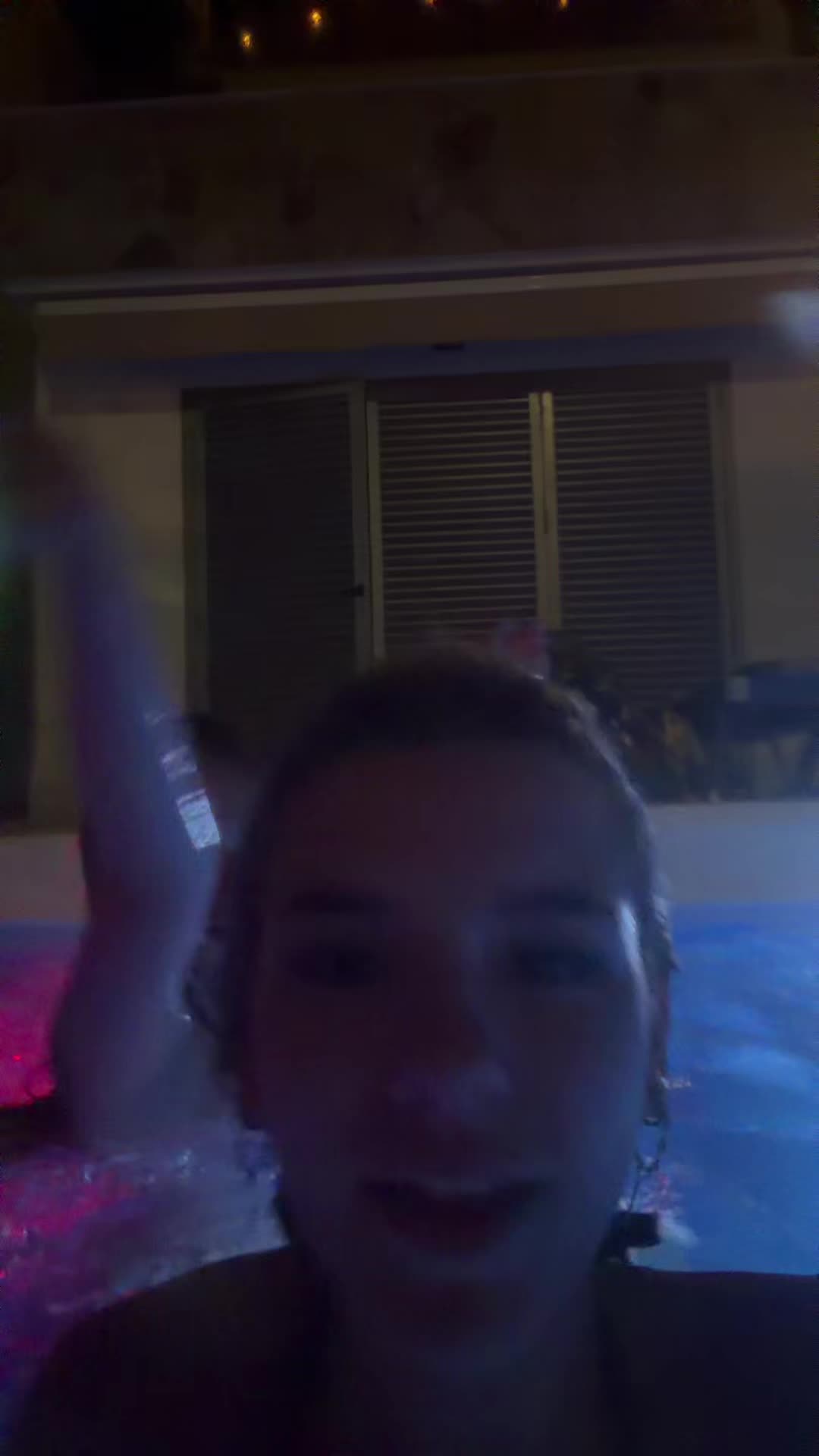 @serenandolivia