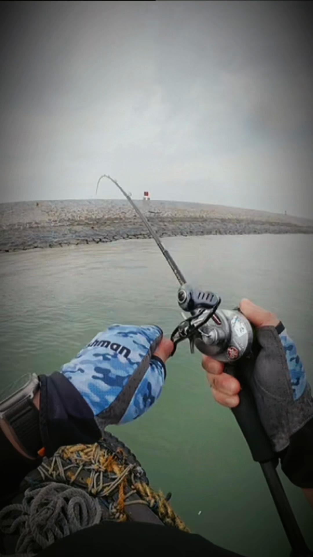 @I Fish, I Shoot, I Post.