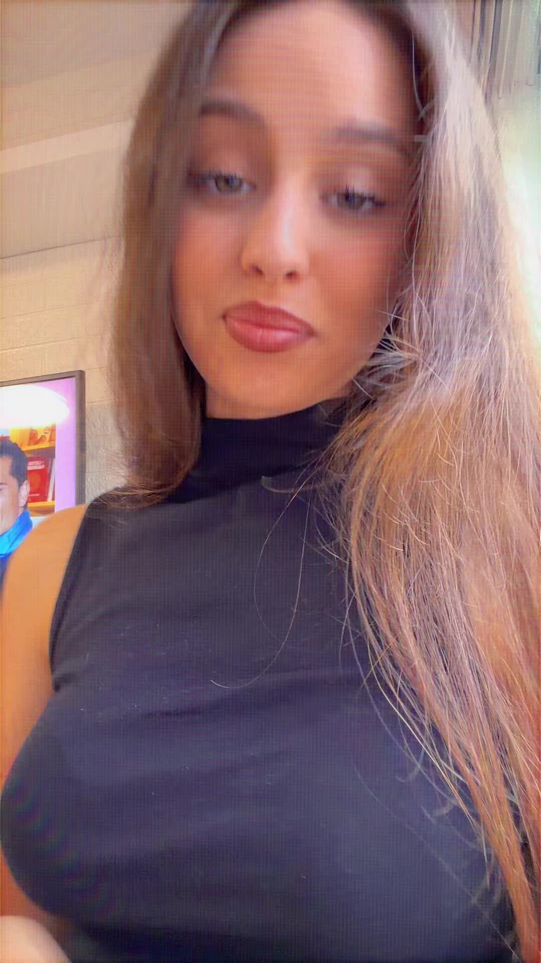 @Yunaira Escudero ✨