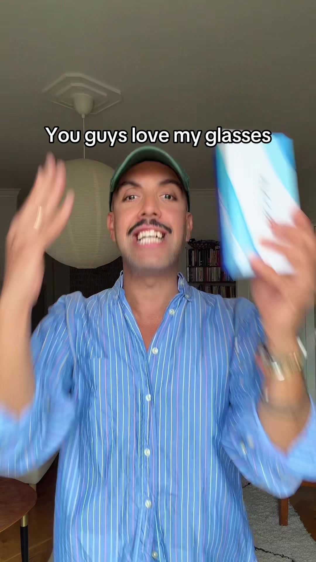 @YouYou