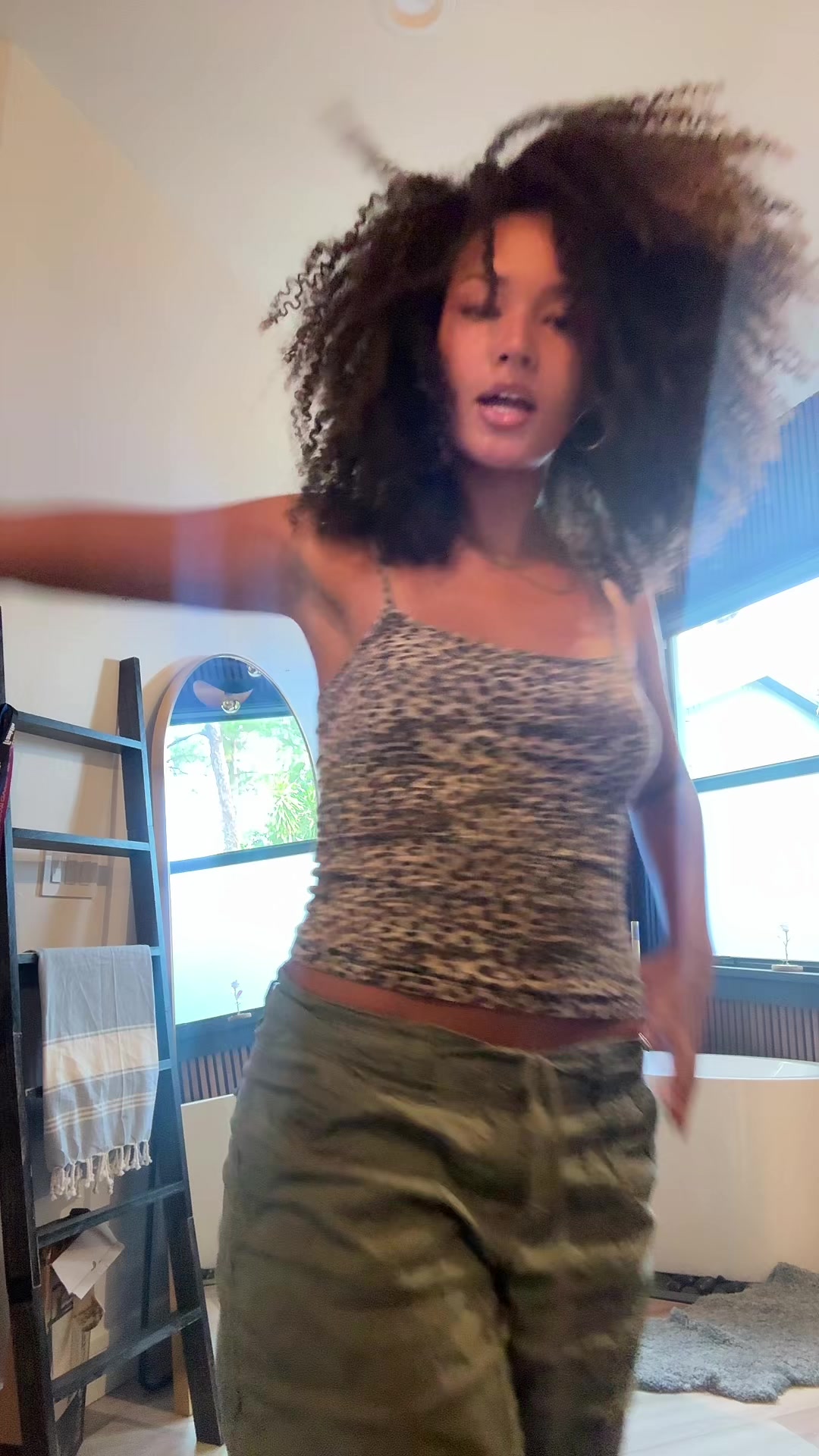 @tessa