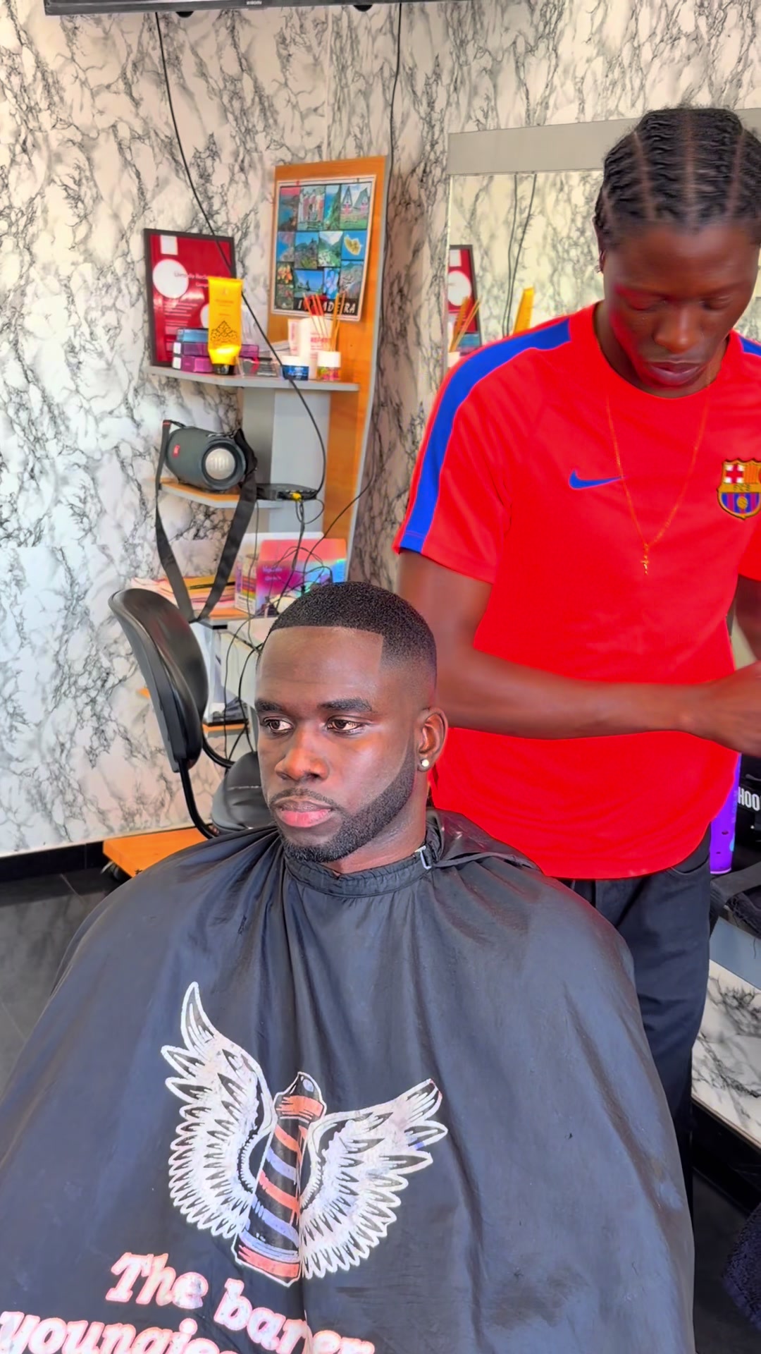 @Youngjeezy __fades Saquis 🇬🇼