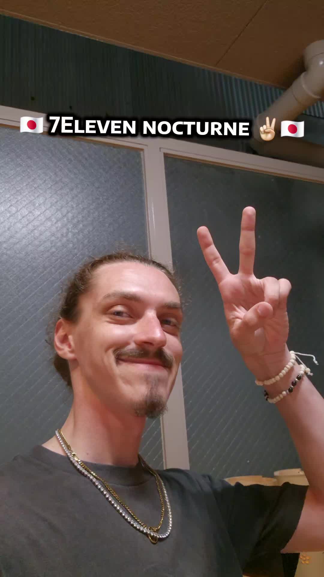 @Y0k0BB