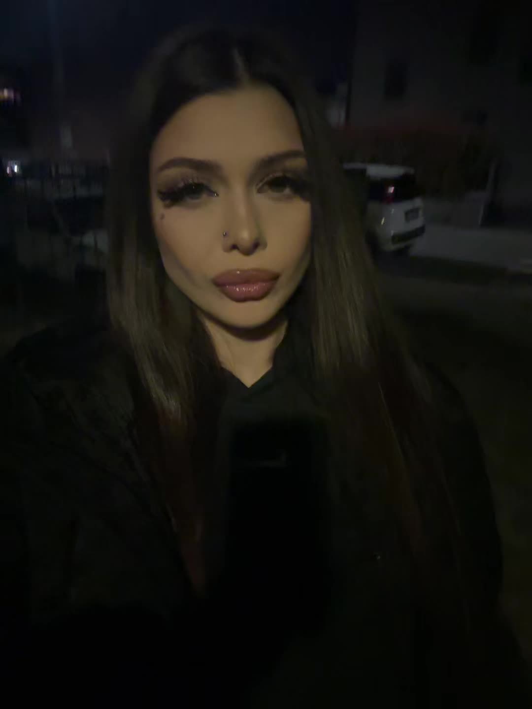 @Ίνα