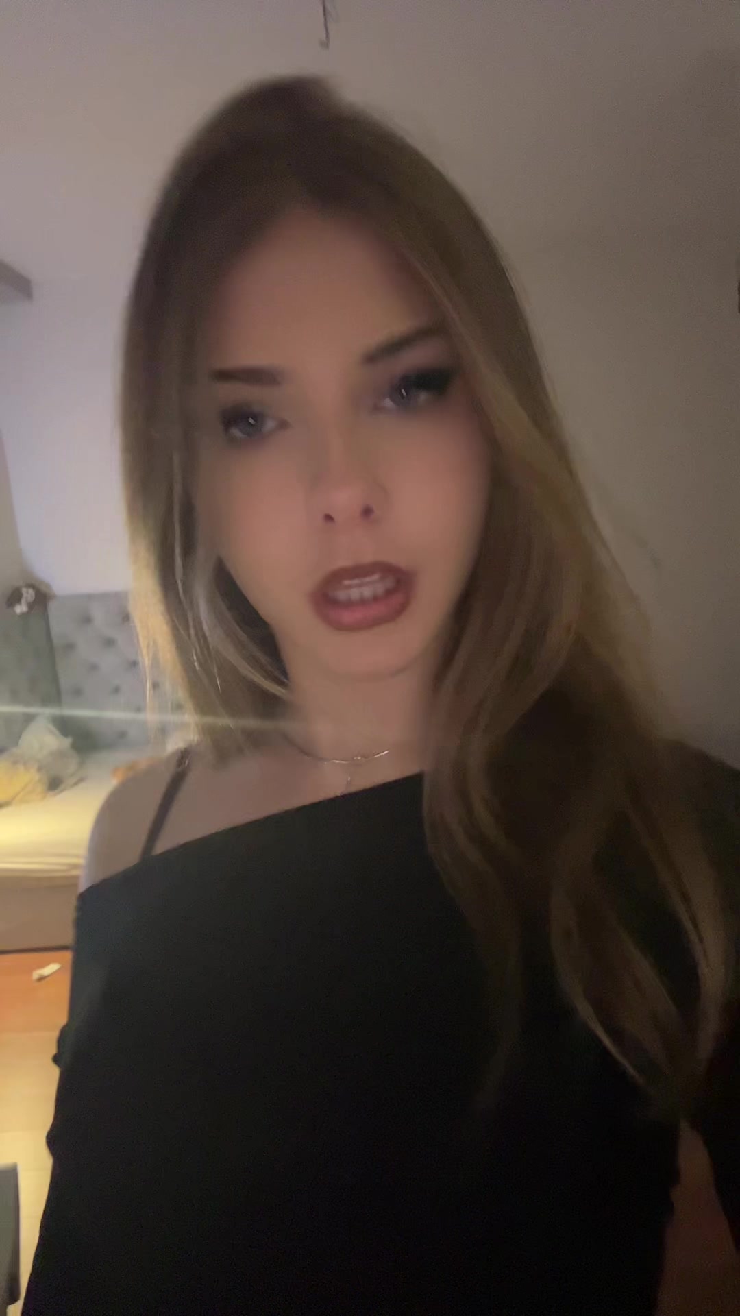 @laura