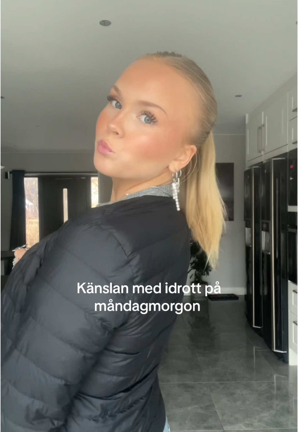 @Emelie