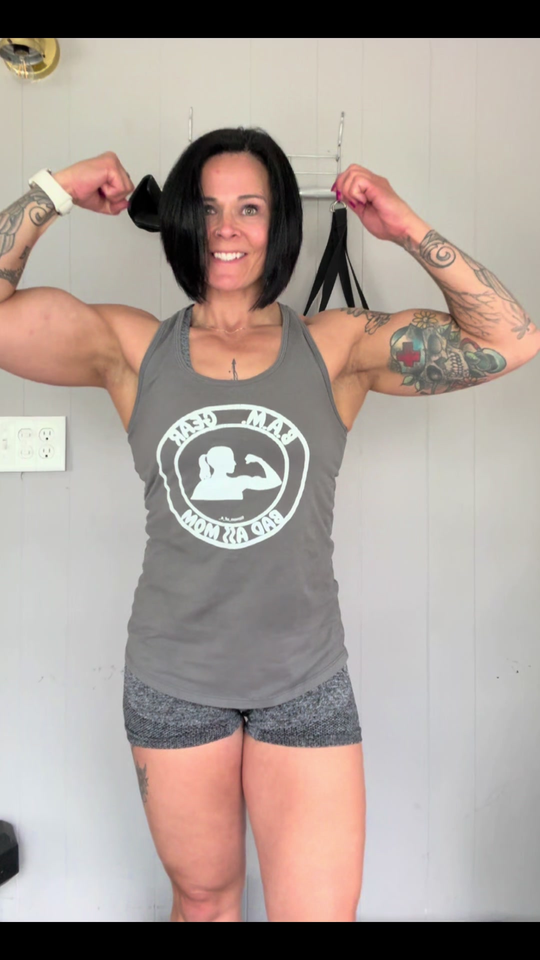 @fitmom_of_4_