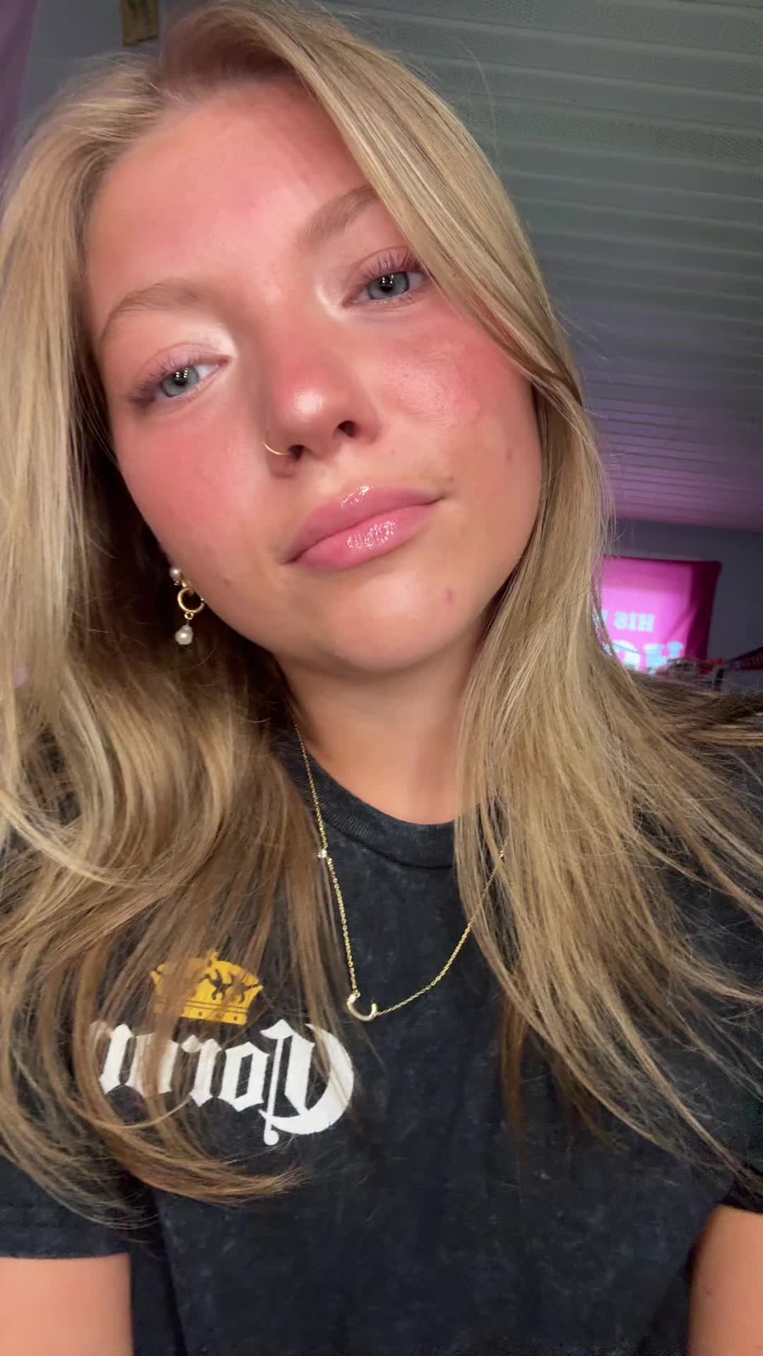 @Chloe🚩