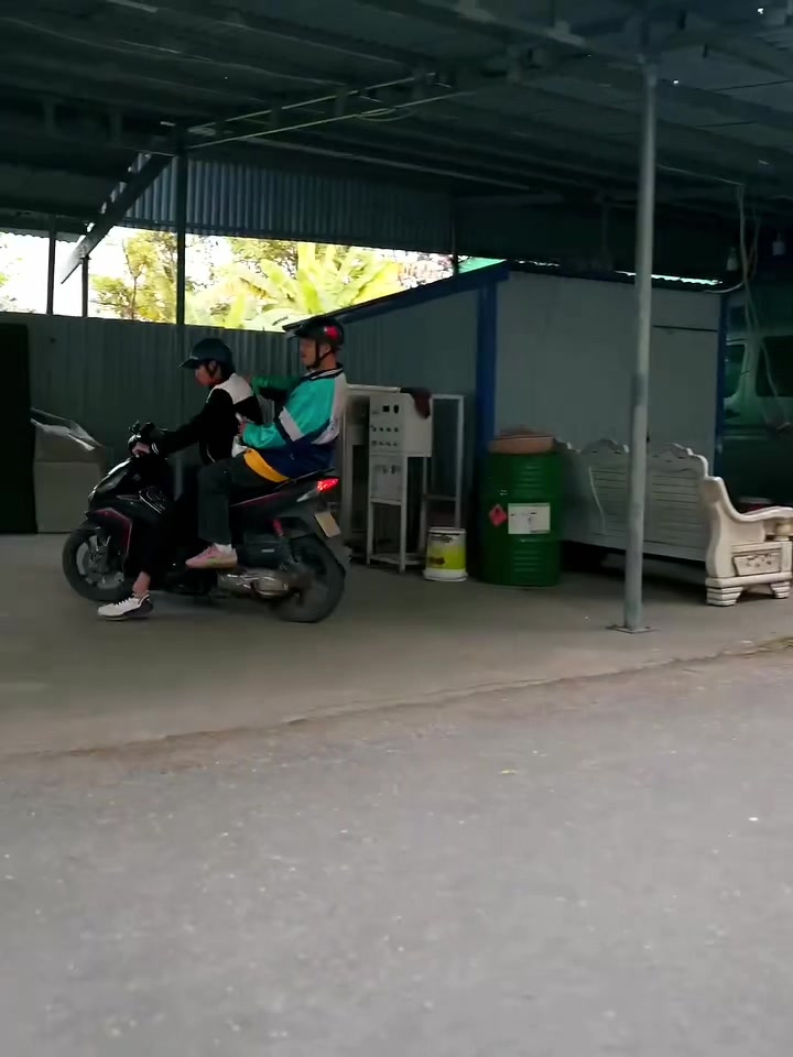 @Cả Rổ Phim