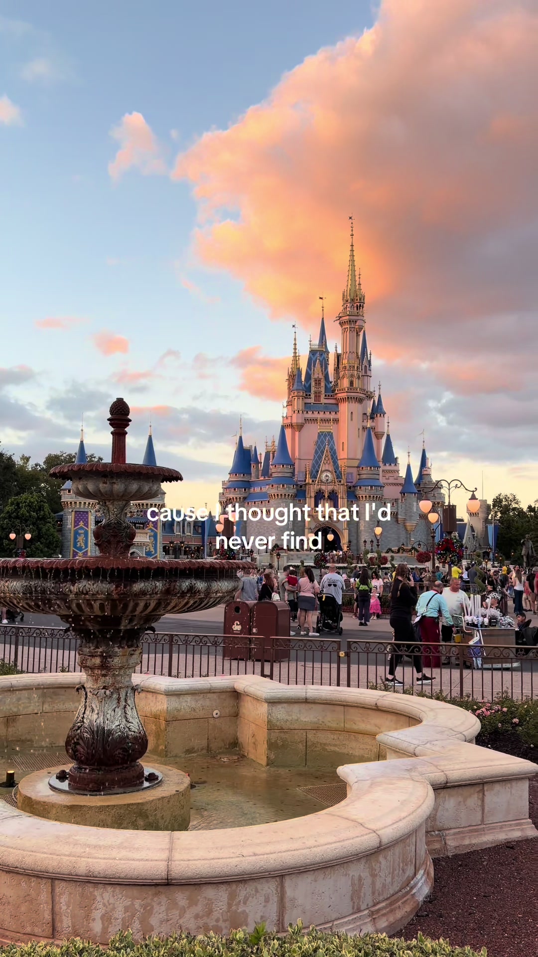 @Kristela | Disney SAHM