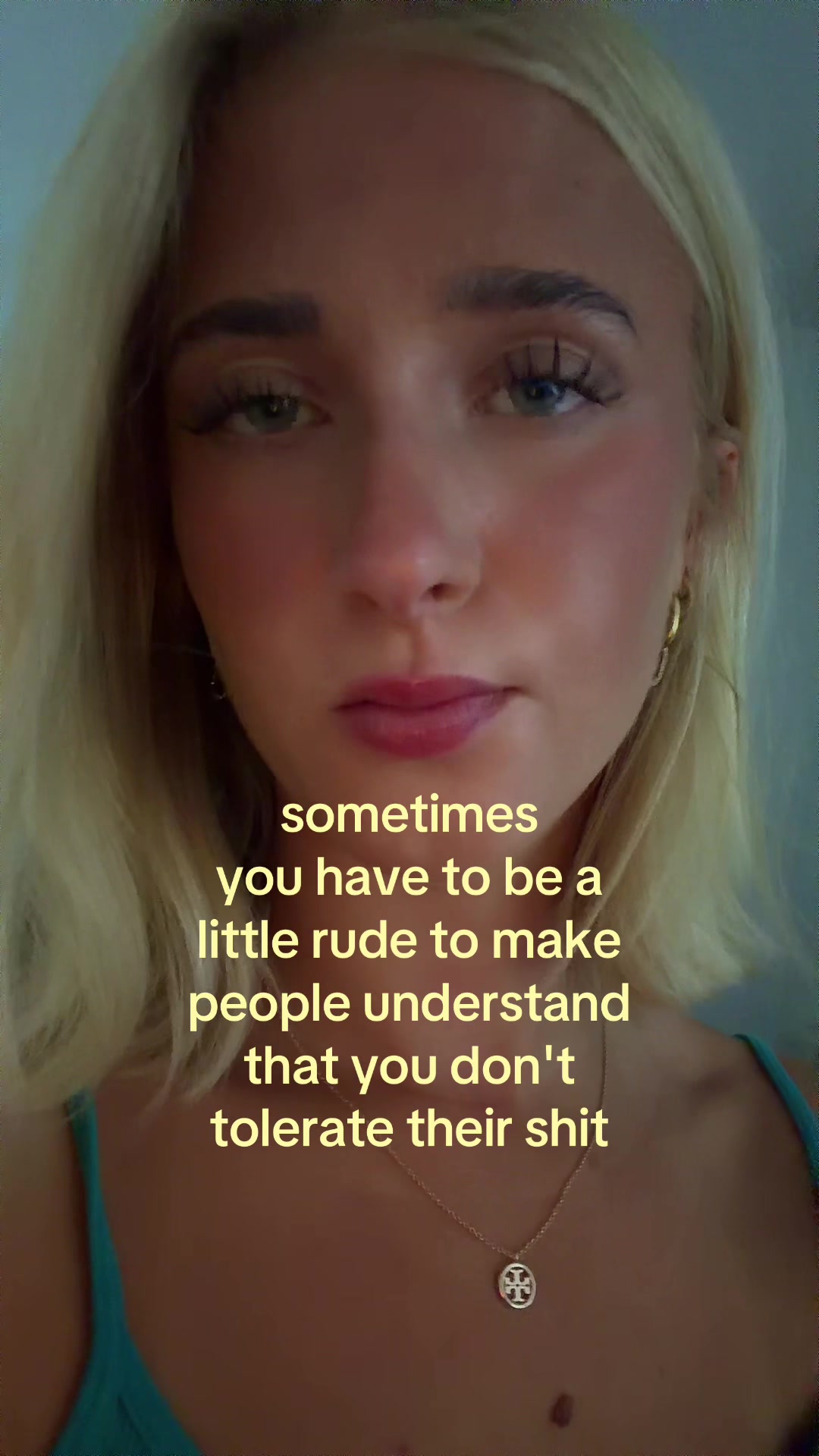@theelliebarker