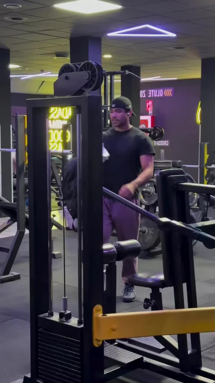 @only big muscles here
