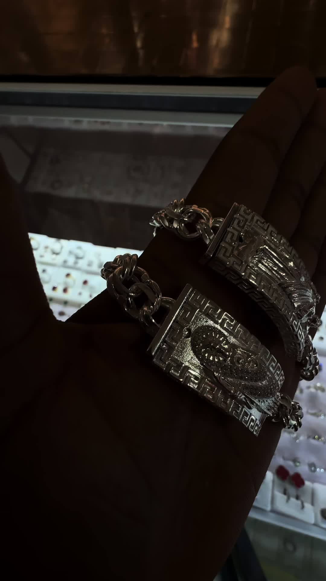 @AliJewelers