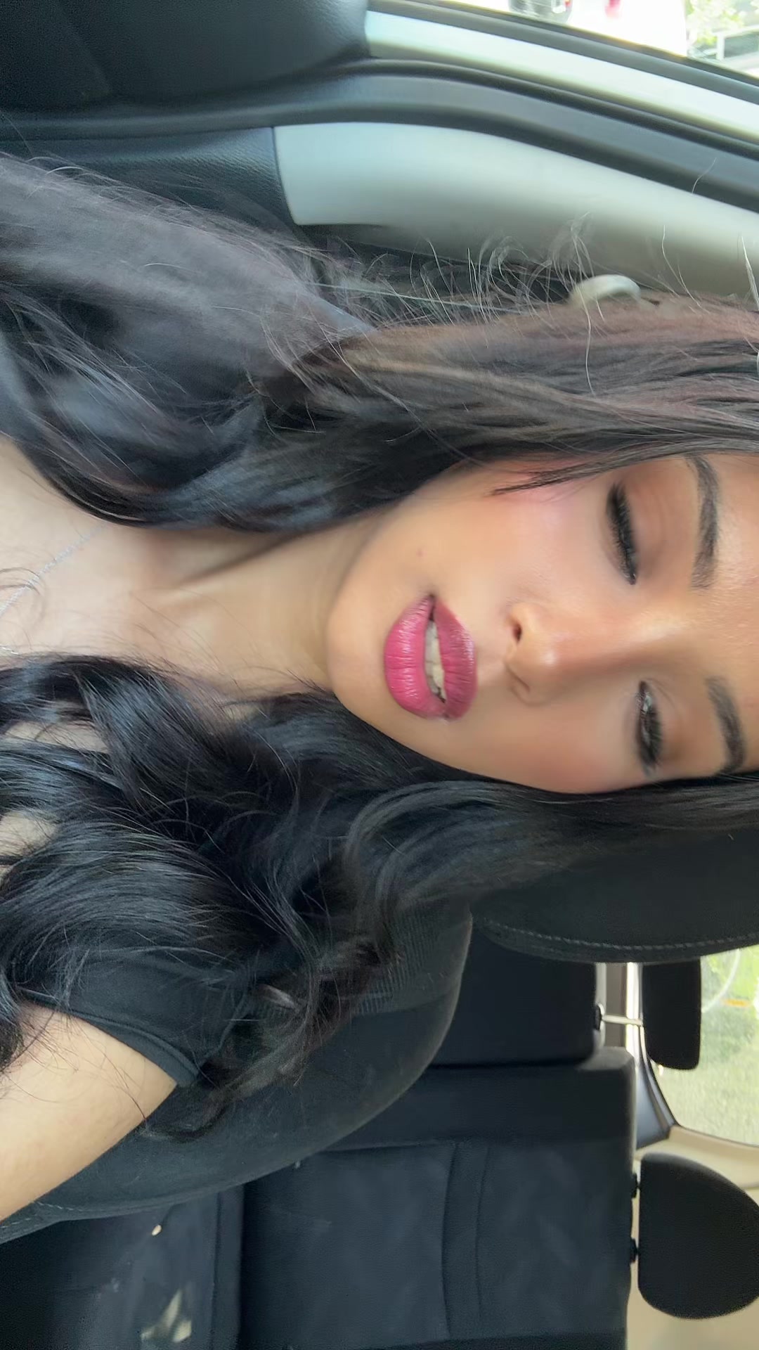 @🦢