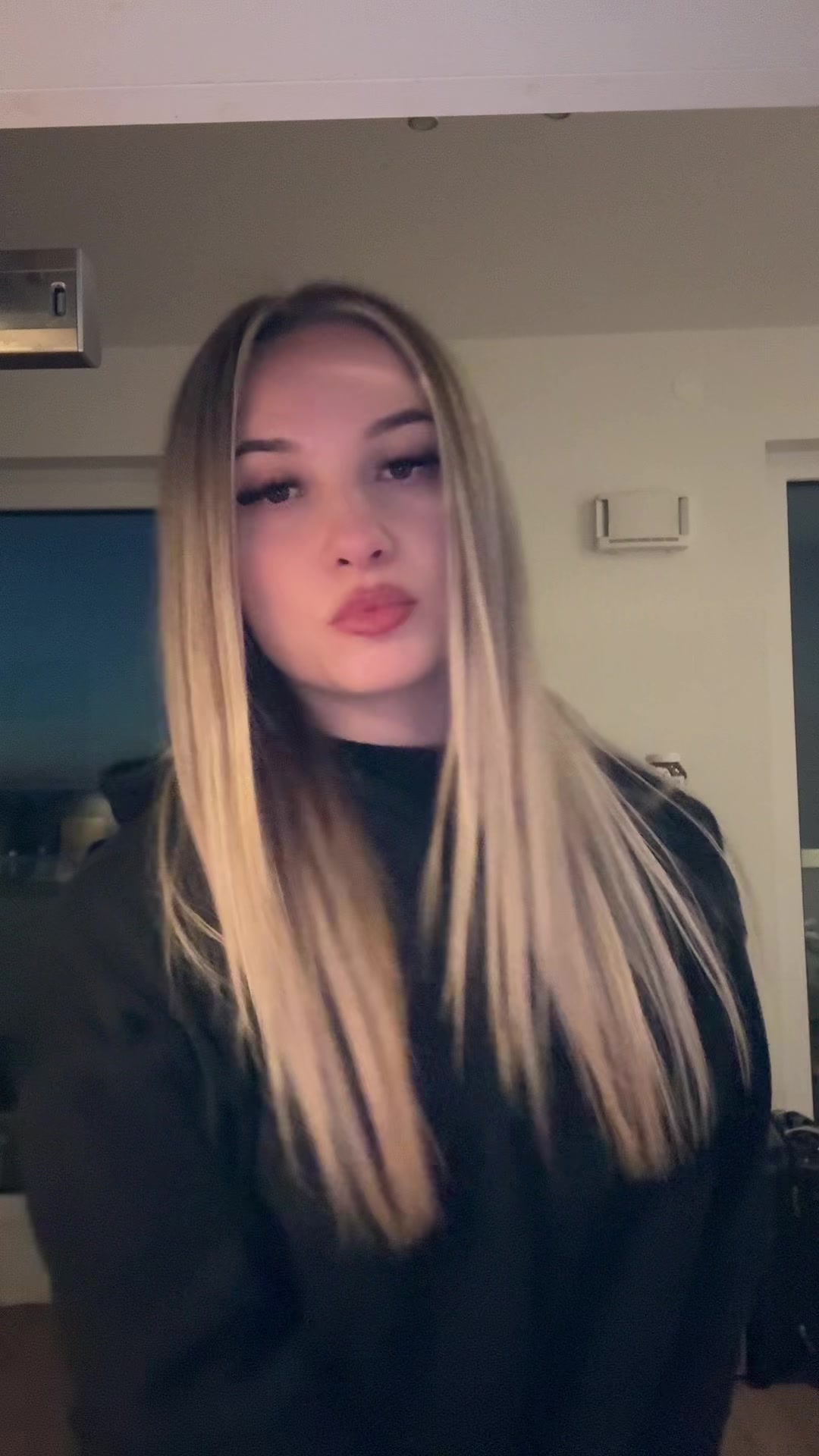 @🗽 V i k t &oacute; r i a 🗽