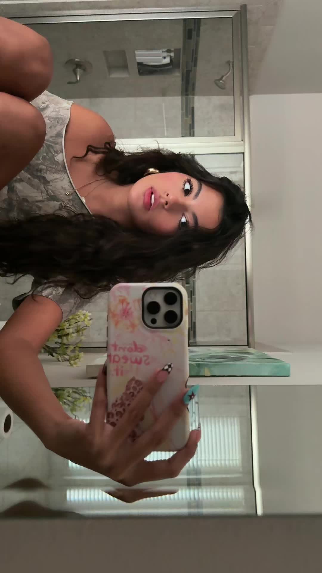 @thatblondandbrunete
