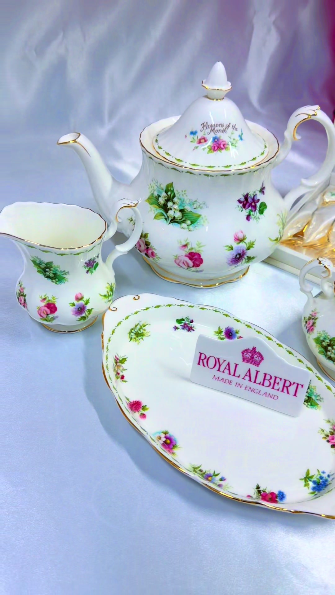 @Royal Albert collection