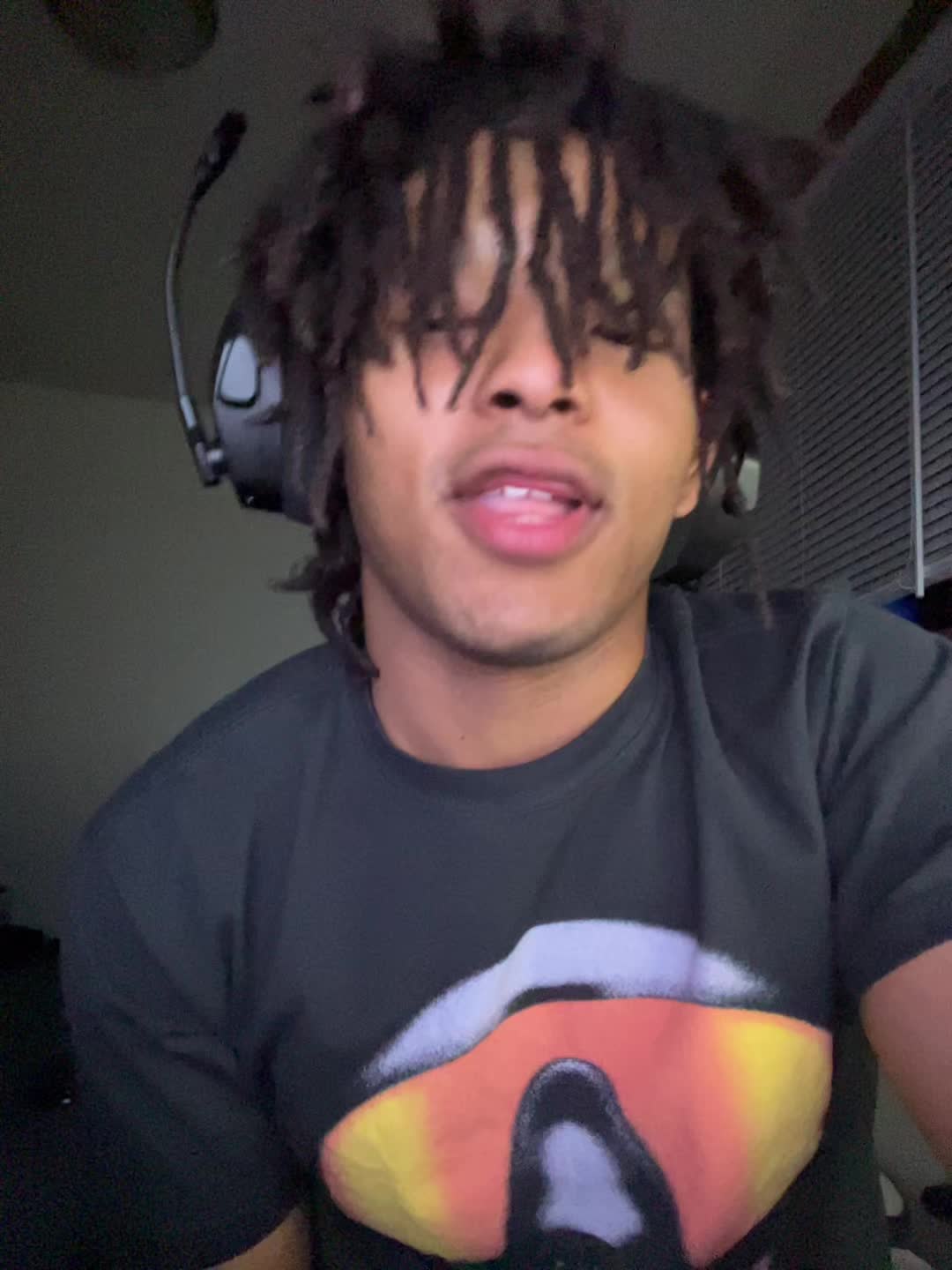 @🕴️