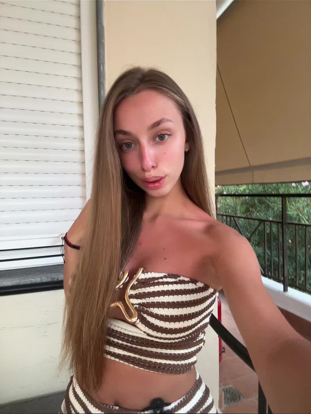 @👸🏼