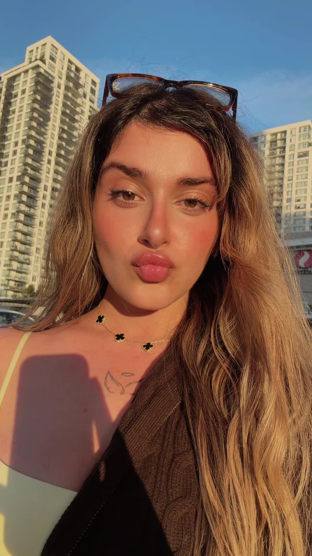 @Lena