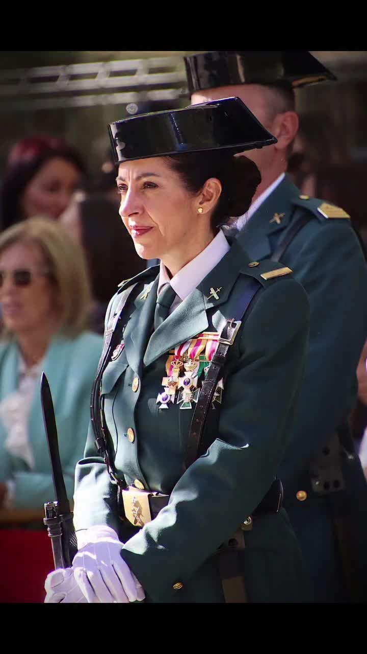 @MUJER Y GUARDIA CIVIL 🇪🇦