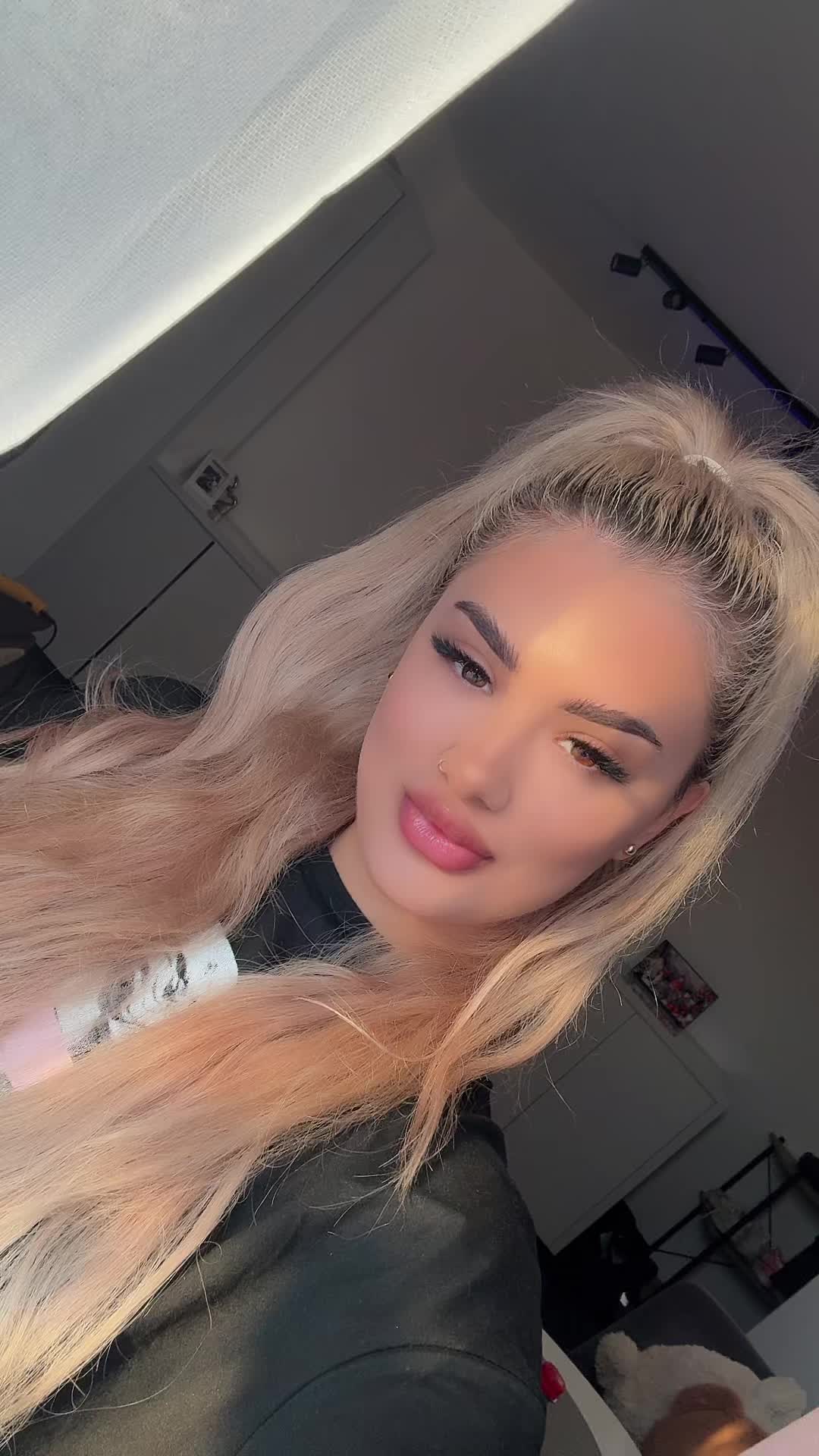 @👸🏼𝔸𝕝𝕝𝕖👸🏼