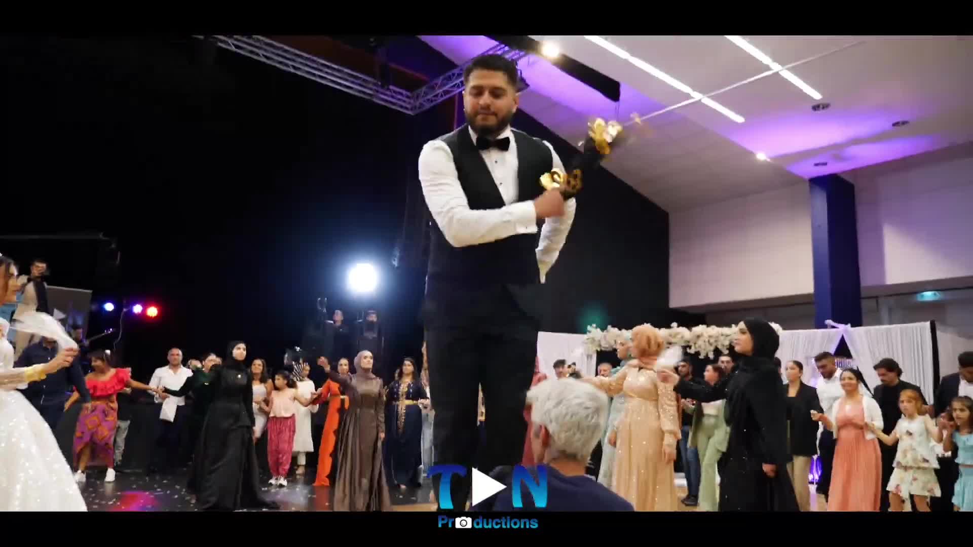 @AZAT G&Uuml;LER