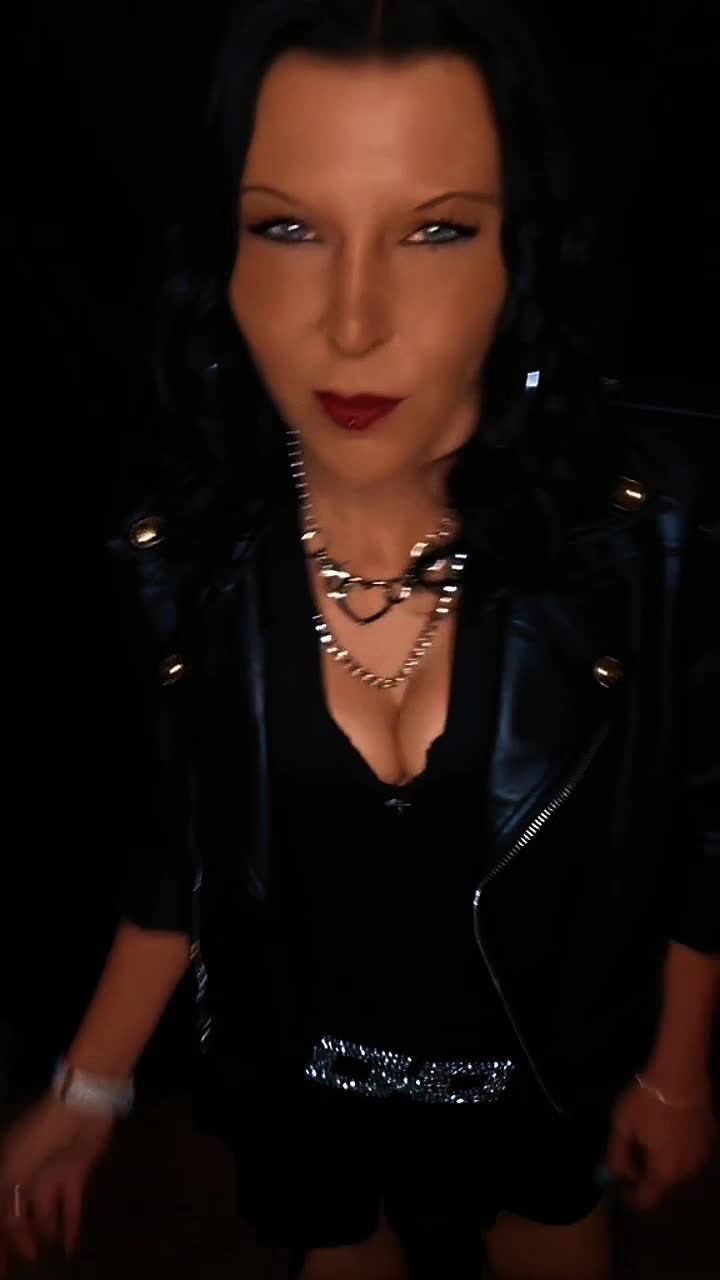 @🔥𝑳𝒊𝒕𝒕𝒍𝒆𝑪𝒓𝒂𝒛𝒚🔥