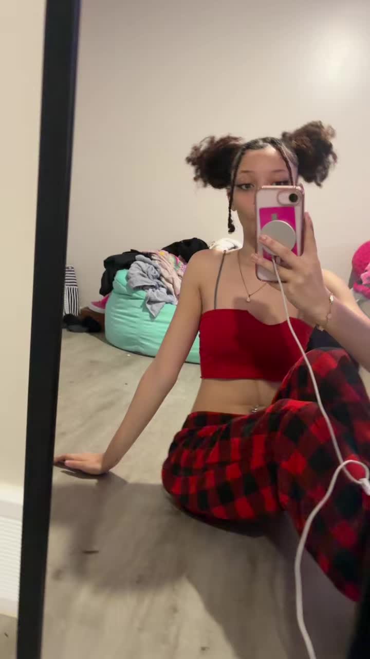 @😱