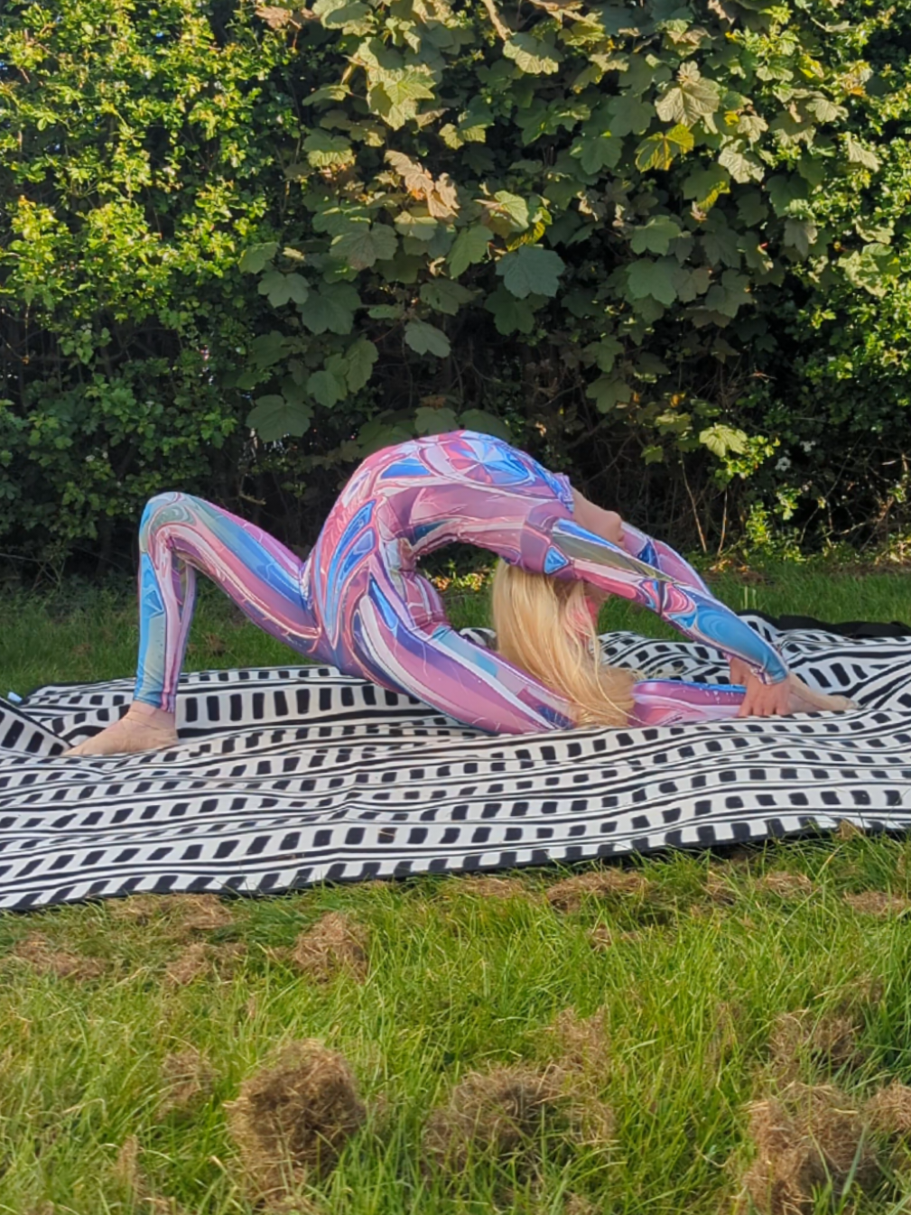 @Miss Flexible Lilly