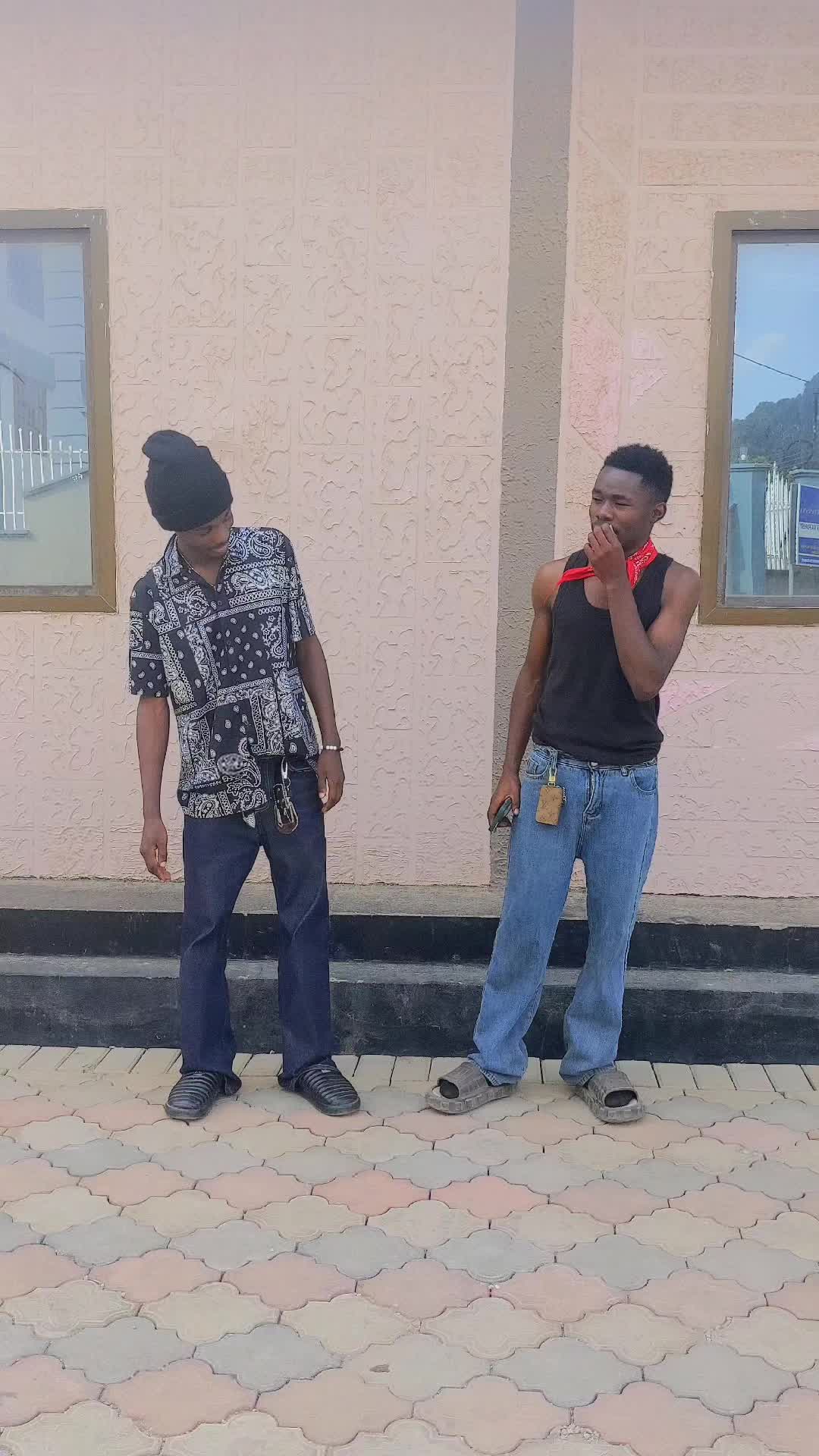 @Hgggg