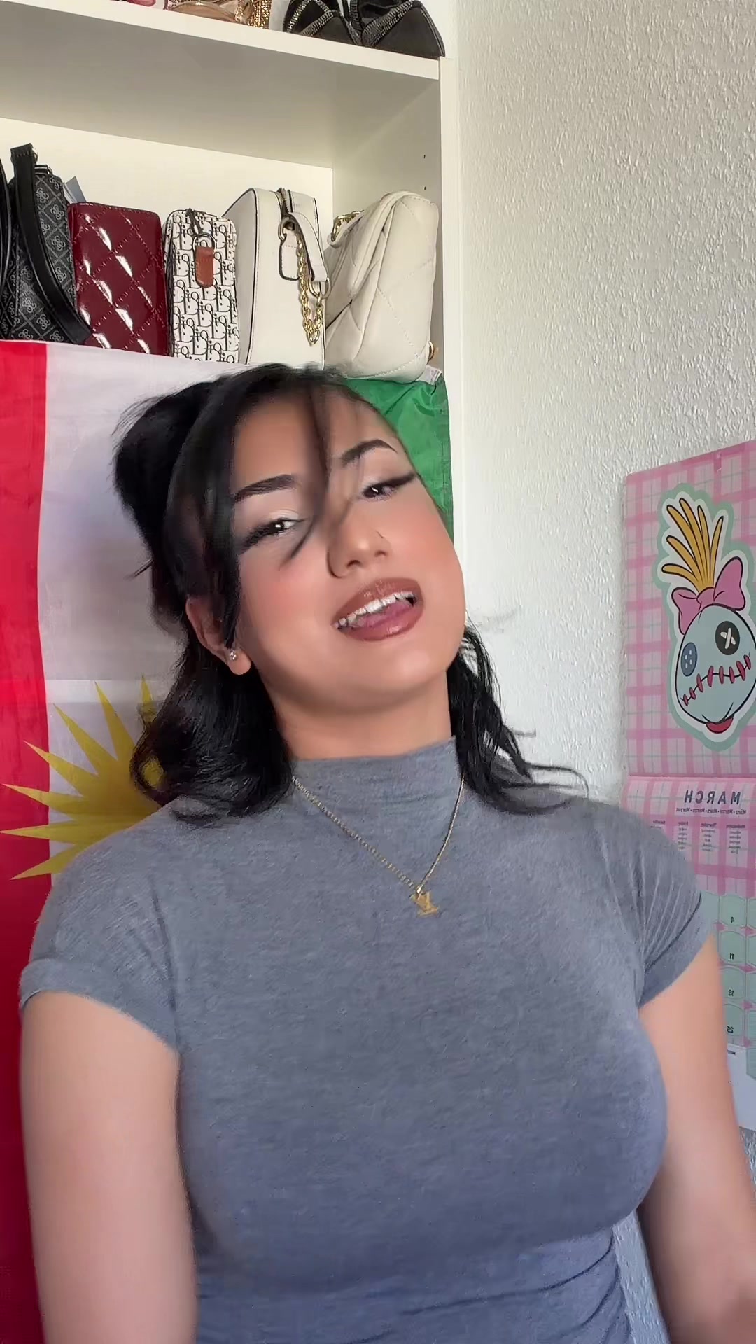@Gülnaz 🧏🏽♀️