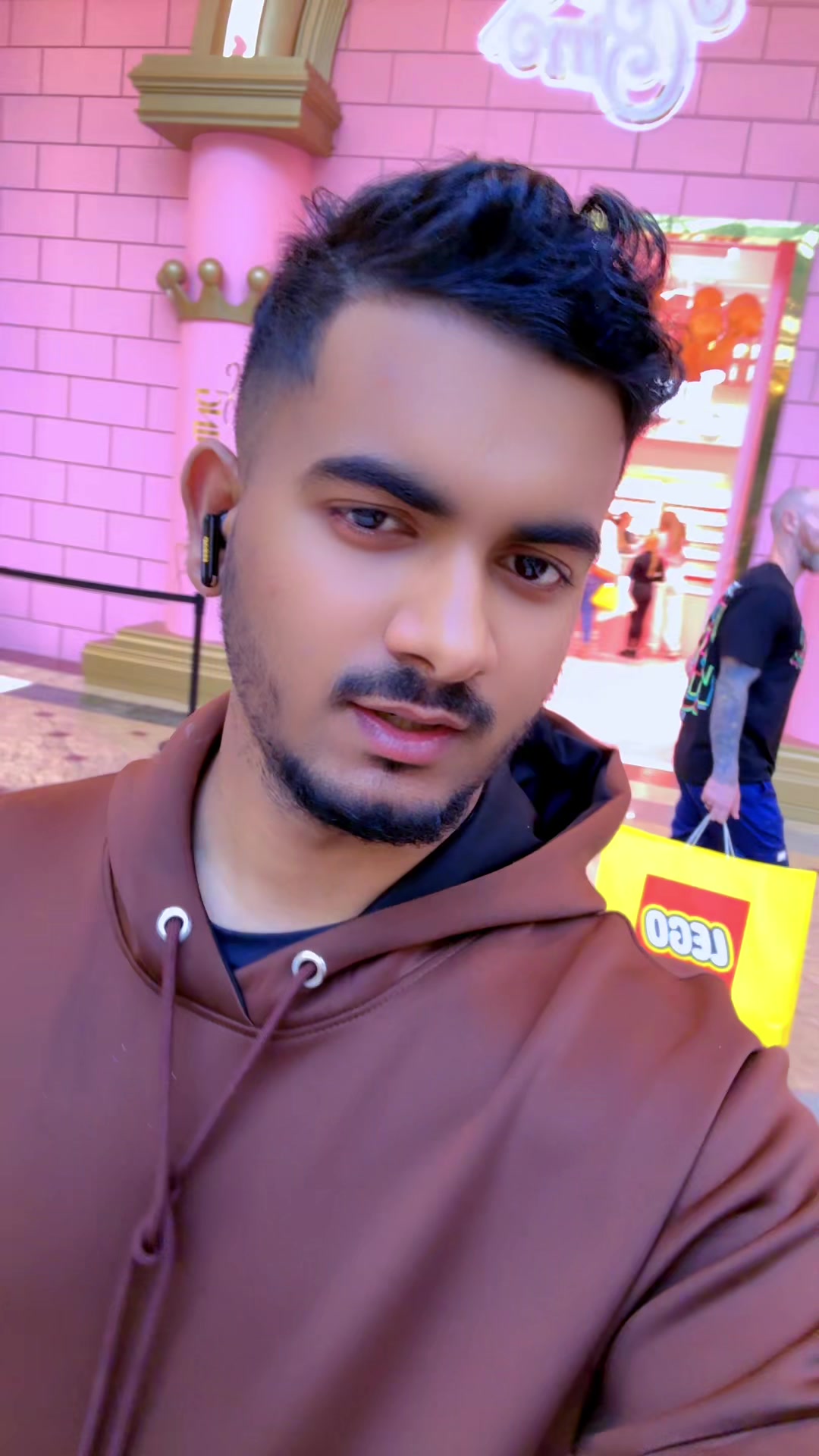 @Moinul009🏴🇬🇧