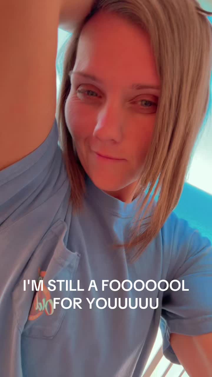 @LaceyNicole