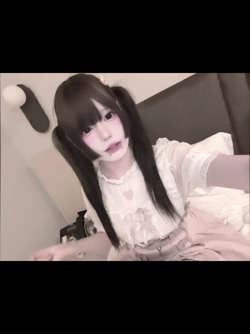 @N̵̮̪͇̜̖̎͑y̶̝̙̌̊̎͗̀u҈̦̰͒͆