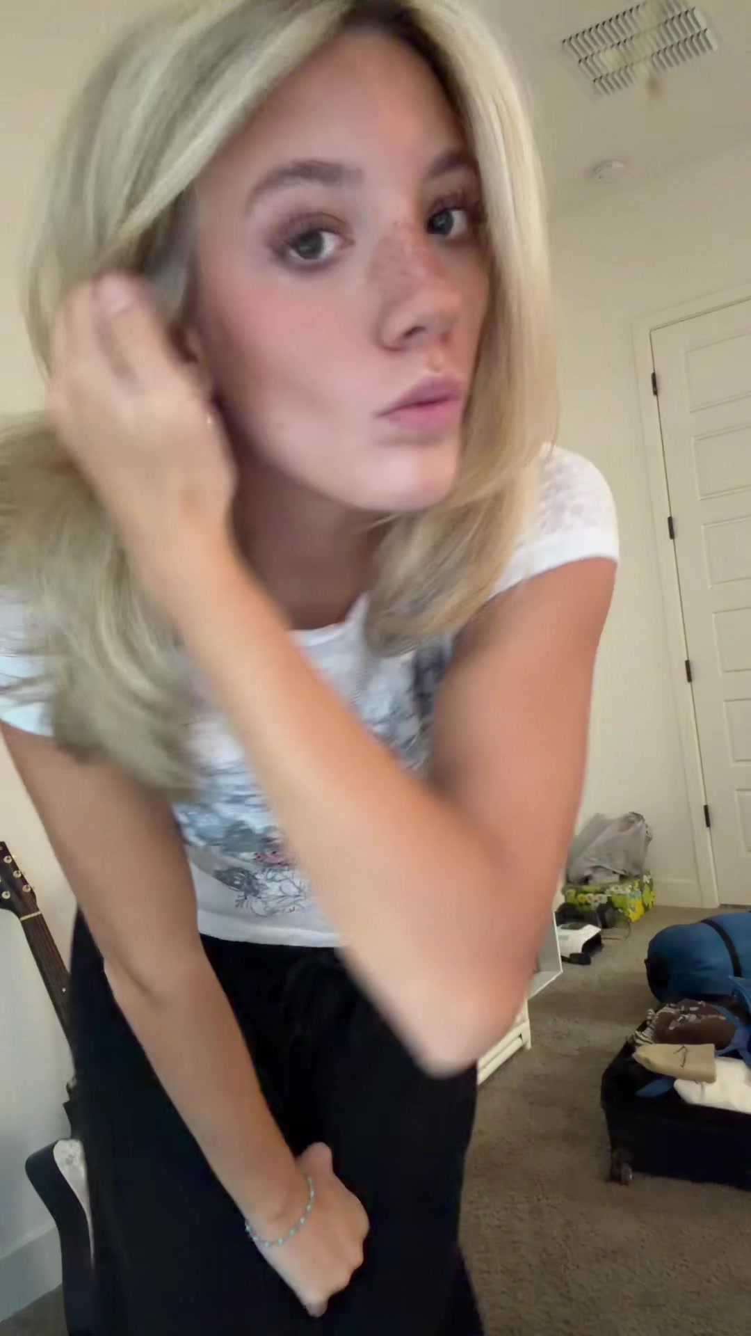 @Lily