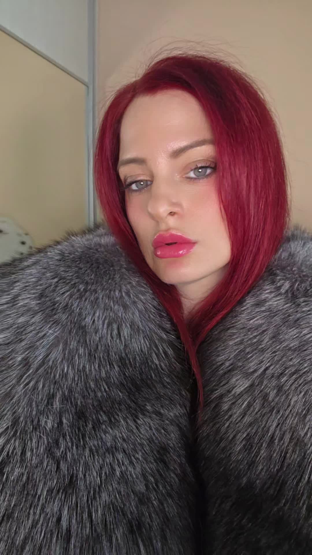 @foxy_flirt