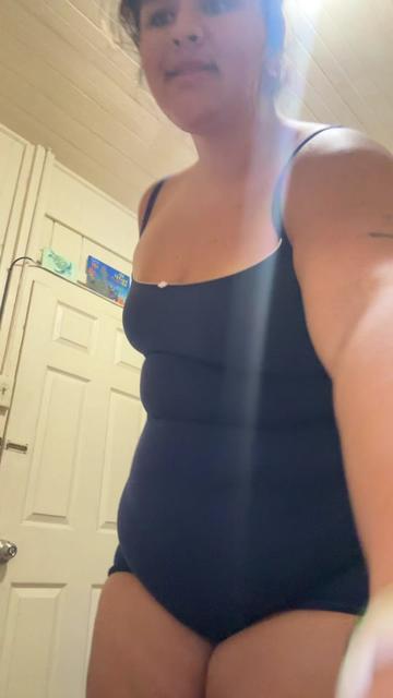 @traumatizedbhaddie